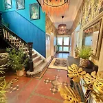 Birdy Room - Lemur Lodge